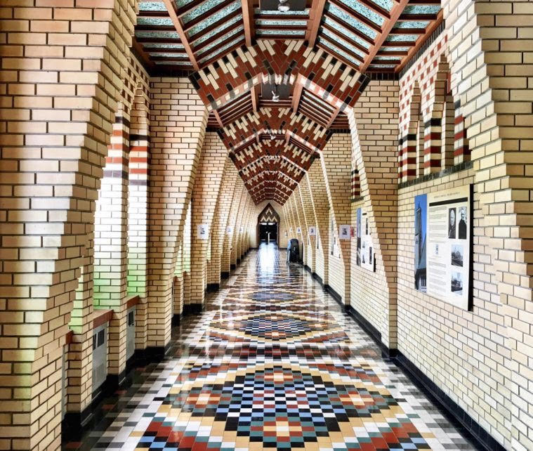 Grade 3s and 4s looked for the #math in this photo #mathiseverywhere