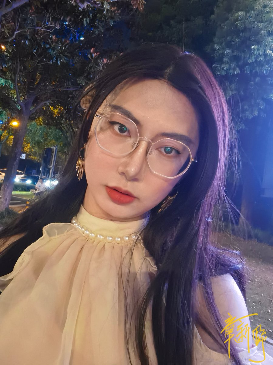 大小姐驾到 统统闪开😝