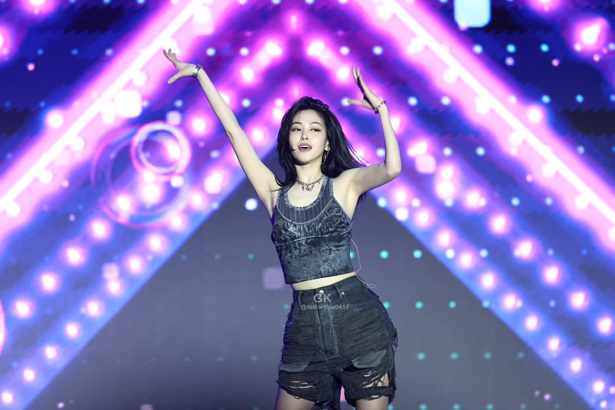 240907 INK
예쁘다🙌
#ITZY #있지 #RYUJIN #류진
<a href="/ITZYofficial/">ITZY</a>