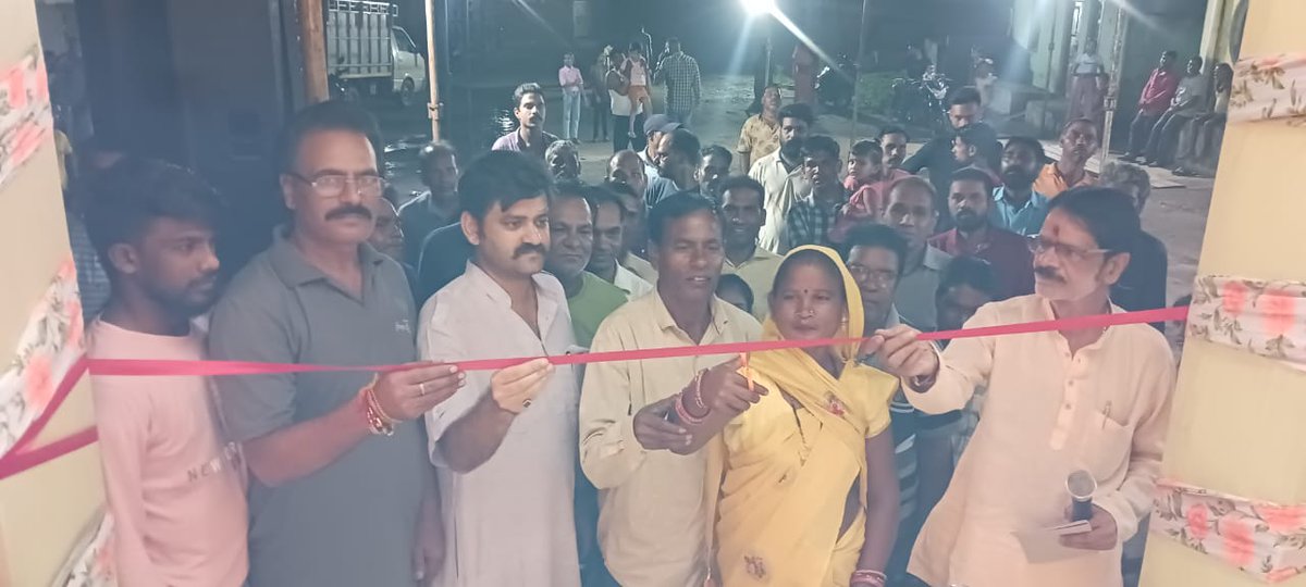 akaltararks's tweet photo. आज ग्राम सोनसरी में सांस्कृतिक मँच का लोकार्पण किया..मंच में मोहल्ले वासियों द्वारा स्थापित किए गए विघ्नहर्ता भगवान गणेश जी का पूजा-अर्चना कर क्षेत्रवासियों  की खुशहाली की कामना किया!!
कार्यक्रम में गांव के वरिष्ठ जन विशेषरूप से उपस्थित थे l https://t.co/FwUltj2BnJ