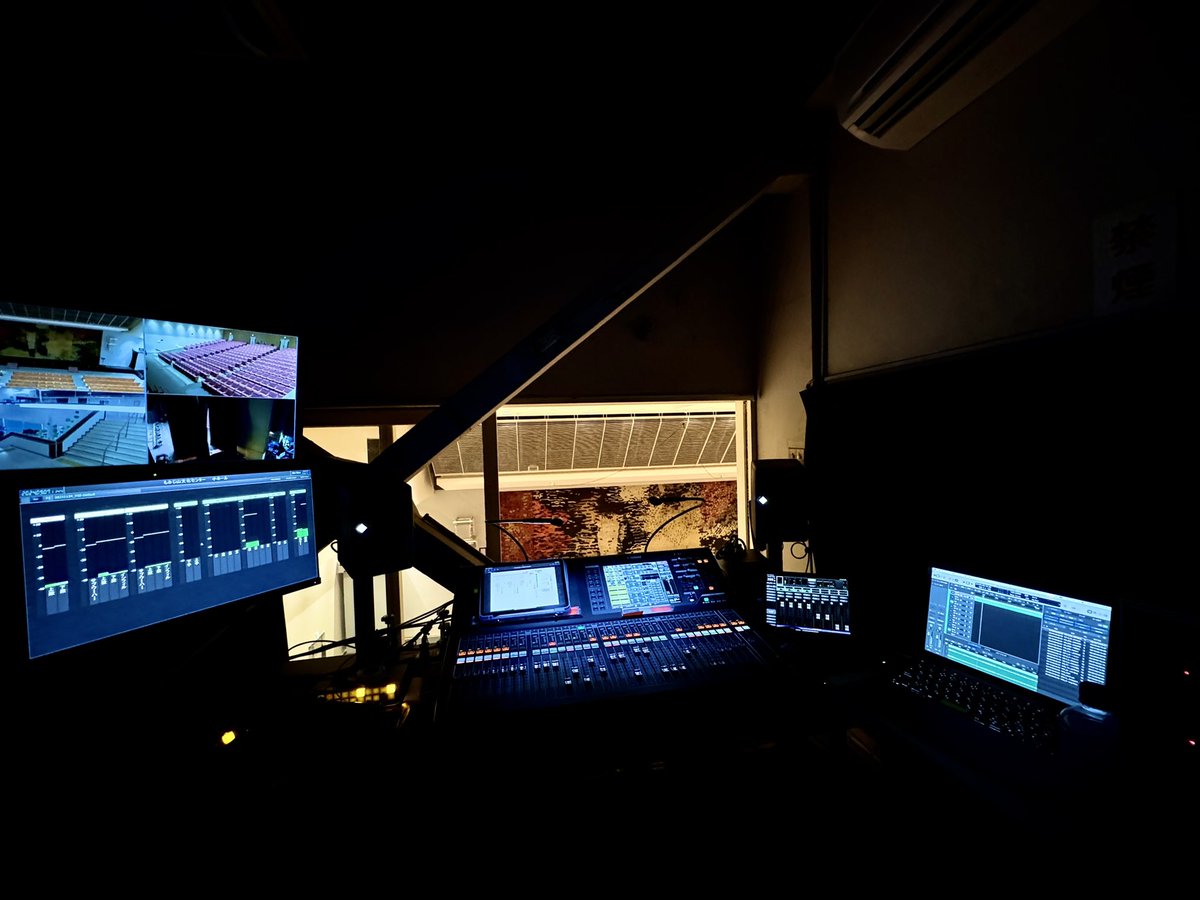 Loud_kids_dai's tweet image. なかのZEROでCOLORSでした！！
改装で機材が一新してやりやすい&amp;amp;クーラー付いて快適音響室でした👍

スタジオライブラには10年以上呼んでいただき実家みたいな居心地の良さなんです☺️
スタッフチームもいつも安心でしかないです✨

お疲れ様でした！！
#なかのZERO 
#ql5 
#colors