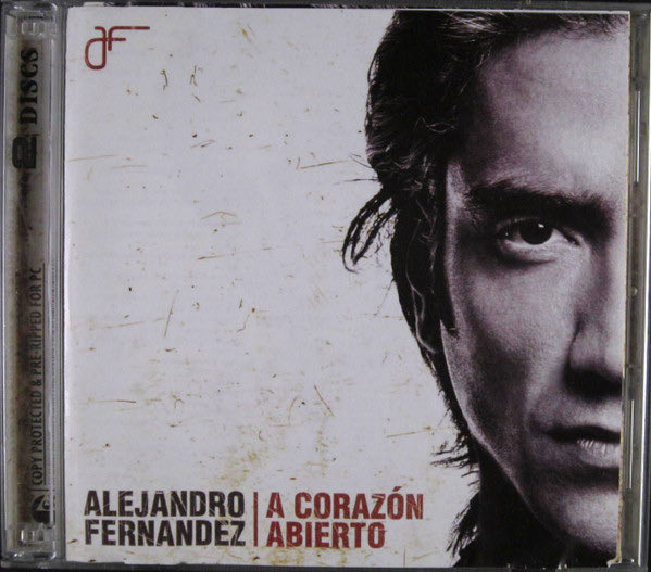 de 2004 el intérprete mexicano <a href="/alexoficial/">Alejandro Fernández</a>, lanza al mercado su 11.º álbum de estudio A corazón abierto.

🔘 Contiene una selección de pistas que cruzan el pop latinorítmico y baladas románticas.

🔘 El álbum muestra melodías que van desde lo espiritual hasta lo sensual.