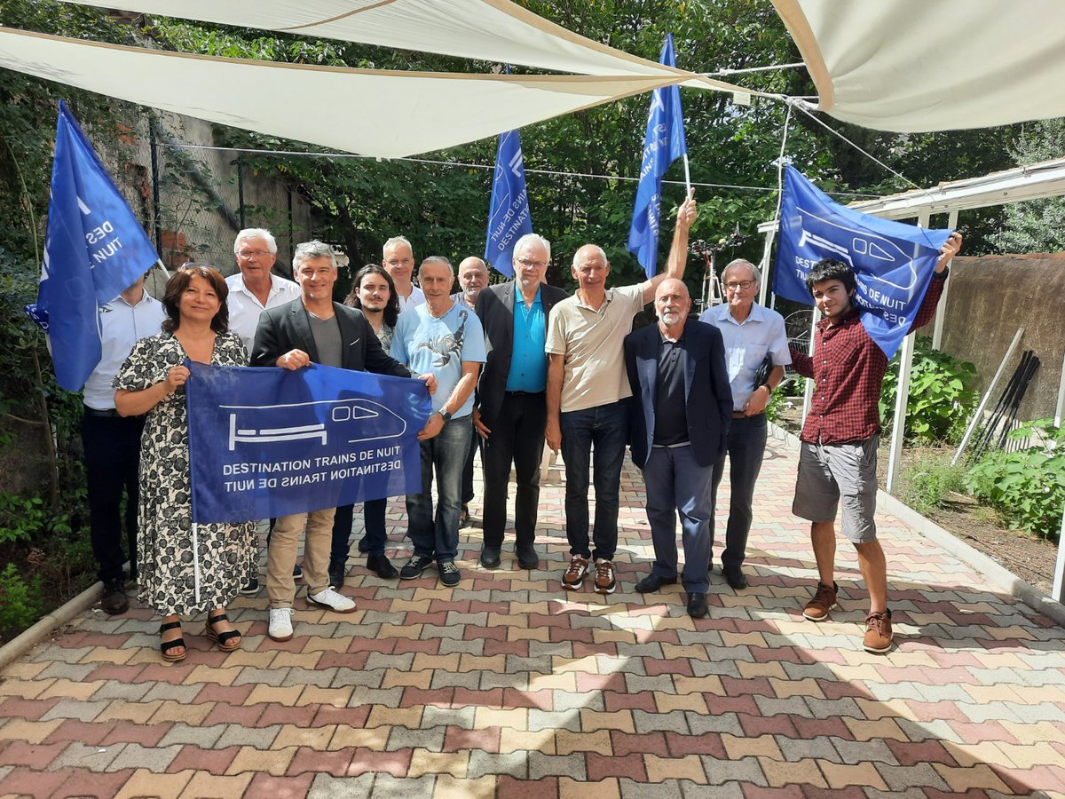 AG 2024 de notre association à Marseille tout près de la gare de la Blancarde.
Elus et membres enthousiastes à défaut d'excellentes nouvelles pour le train de nuit en France.
Journée mémorable.
Merci à tous et toutes. 
destinationtrainsdenuit.eu