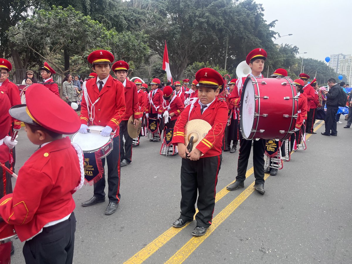 urozas73's tweet image. Celebrando el día de la familia, con gran orgullo! Un éxito realmente, lo curioso es que no hay prensa, mostrando a los peruanos un evento tan noble y bello como es “La Familia” la que nos da raices profundas, la que no nos deja caer ⁦@RPPNoticias⁩ ⁦@atvmasnoticias⁩