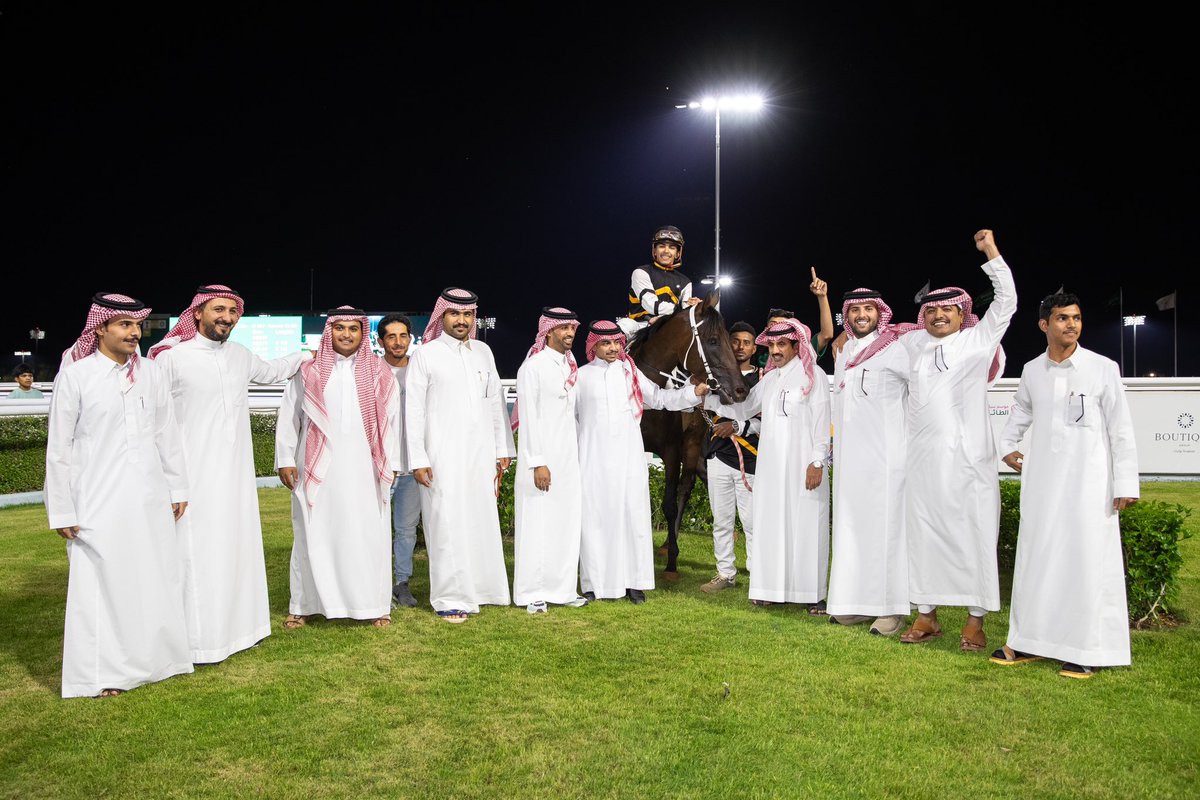 JockeyClub_SA's tweet photo. نتيجة الشوط الـ 9 الحفل ( 30 ) 

▫️الفائز : الهاف الحمر
▫️المالك : عبدالله مزيد مدهش الصعبي
▫️المدرب : مزيد السهلي
▫️الخيال : عبدالله الصاعدي
▫️المسافة : 2000م
▫️الزمن : 2:20.07 

#نادي_سباقات_الخيل 🐎 https://t.co/MYpZMikkhT