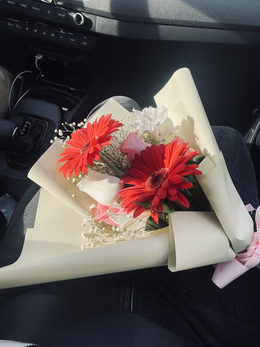 caazzee's tweet image. el siempre será mi persona favorita