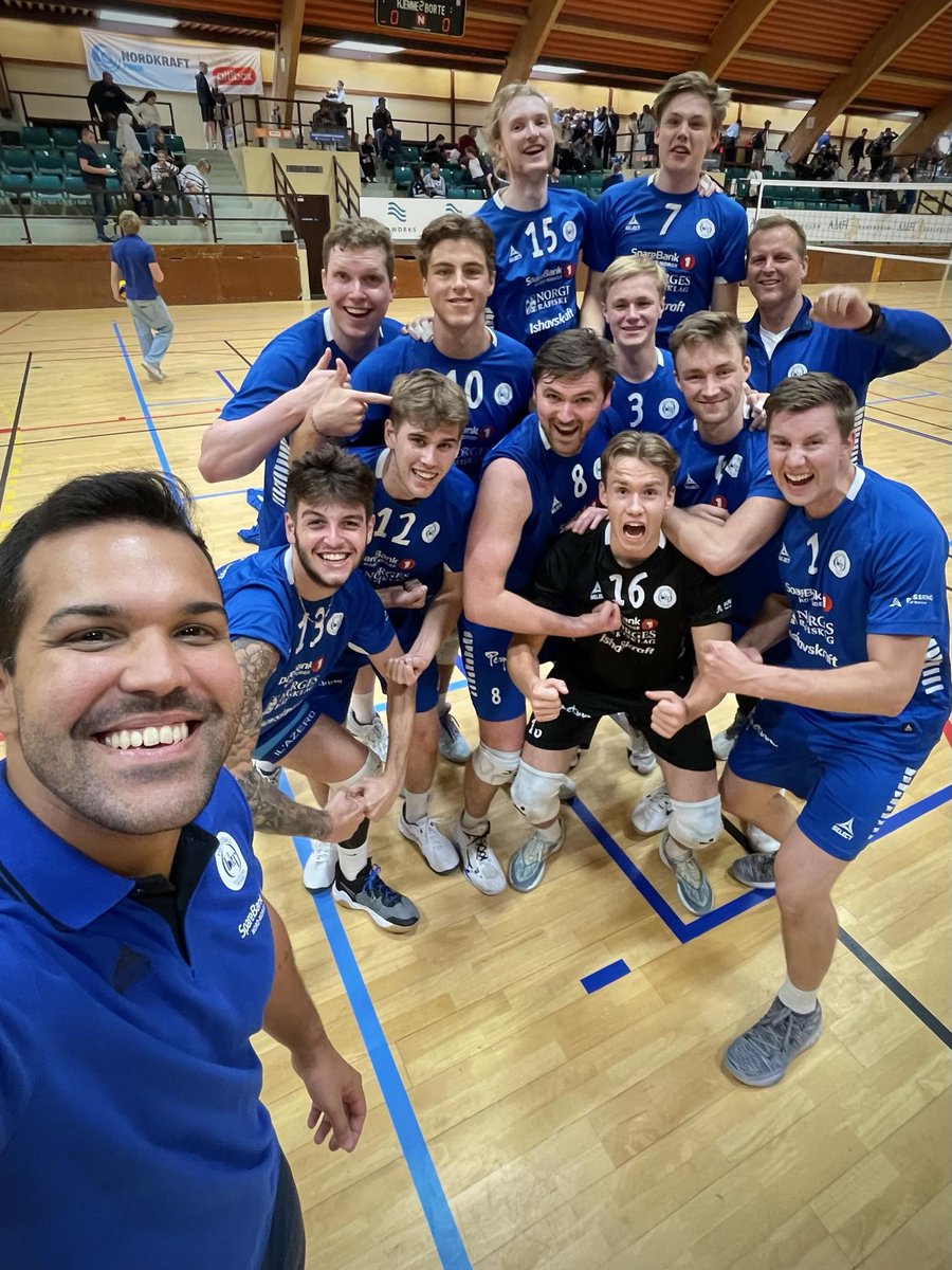 BK Tromsø Elite Herrer har spilt showkamp mot ØKSIL i #Harstad i dag. Det ble seier 4-0! #volleyball #Norway