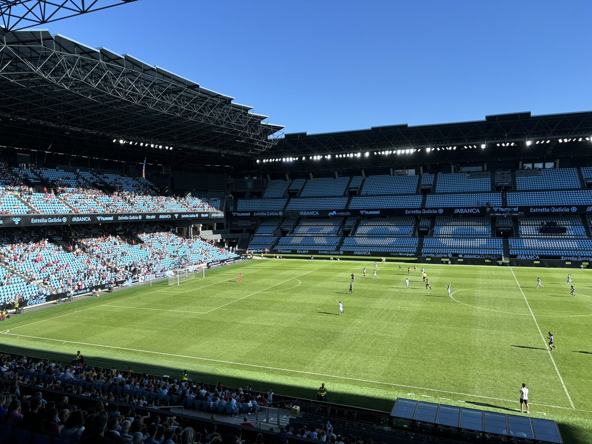 Regala clase la 7 de <a href="/AsCeltas/">As Celtas</a> 🩵