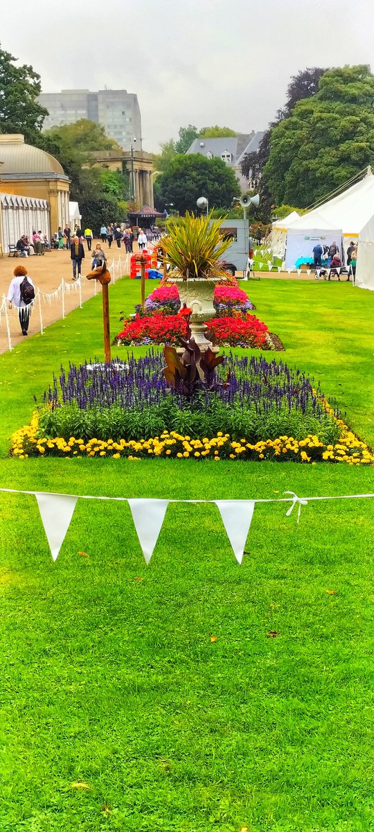 Had a fantastic time in the Botanical Gardens in Sheffield seeing Art in the Gardens. Absolutely stunning <a href="/FOBSheffield/">Friends of the Botanical Gardens, Sheffield</a> <a href="/AngelaFurniss2/">Angela Furniss</a> <a href="/Sheff_HousingCo/">SheffieldHousingCo</a> <a href="/VisitSheffield/">Welcome to Sheffield</a>