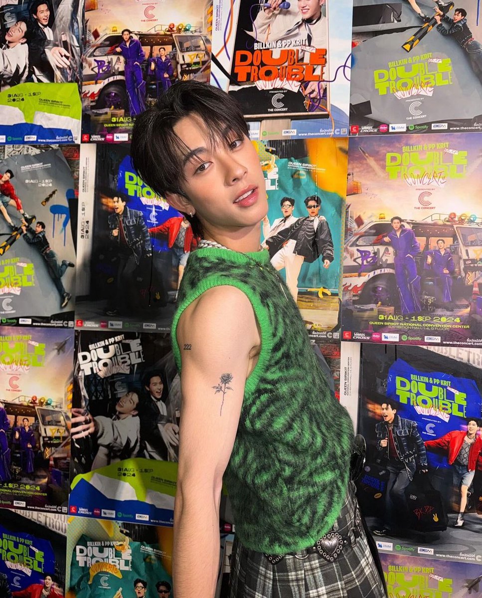 แข่งอะไรแข่งได้ แต่ถ้าแข่งมุมคนสวยแบบน้องอองรีแบบนี้ก็เหนื่อยหน่อยนะคะ