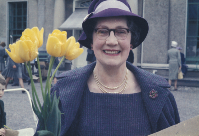 Boarding school blues, a brass band, the clang of the blacksmith's anvil... sweet music +sweet treats in a mid-century schoolmistress's recipe book. Tune in! 9am Sun <a href="/RTERadio1/">RTÉ Radio 1</a>  @carolmtaaffe Colin Regan <a href="/PJohnstonFCDO/">Paul JohnstonIUA</a> Margaret Dunne Fiona Smith  <a href="/antoniahart/">Antonia Hart</a>  #Ploughing #Buttera