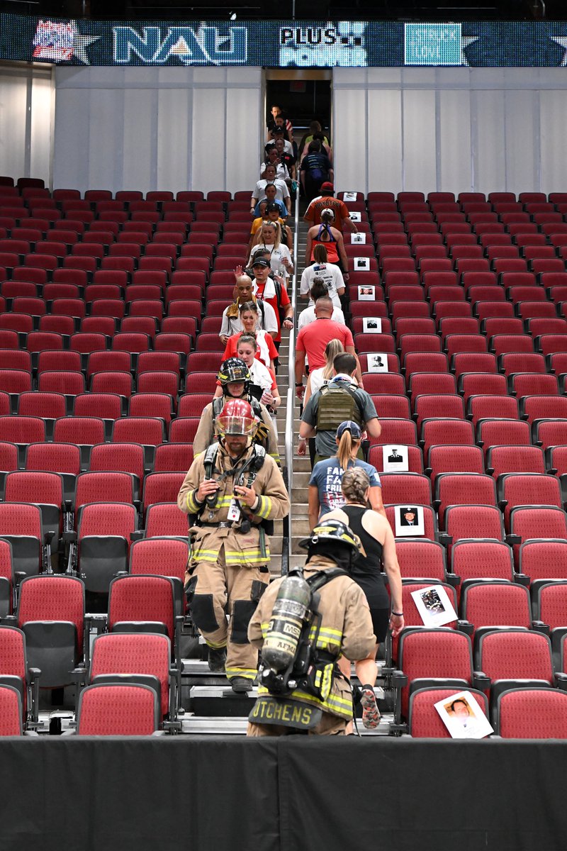 DDArenaAZ's tweet image. Thank you to the 100 Club Of Arizona for another amazing annual Tower Challenge, and thank you to the participants for climbing the 2,071 steps in honor of our fallen heroes and first responders. ❤️
.
.
#100ClubOfArizona #TowerChallenge #Glendale #Phoenix #Arizona