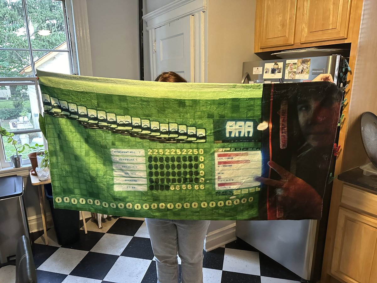 andkaseywaslike's tweet image. Everyone post your dance game towel right F’n now, shout outs to @OryanGaming for the gift