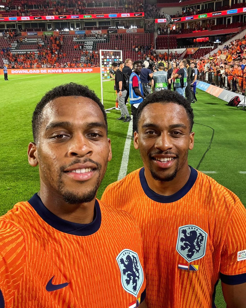 OnsOranje (@onsoranje) on Twitter photo Dreams do come true. ๐งก๐ซ
<a href="/JurrienTimber/">Jurrien Timber</a> ๐ <a href="/QuintenTimber/">Quinten Timber</a>
#NothingLikeOranje #NEDBIH Dreams do come true. ๐งก๐ซ
<a href="/JurrienTimber/">Jurrien Timber</a> ๐ <a href="/QuintenTimber/">Quinten Timber</a>
#NothingLikeOranje #NEDBIH