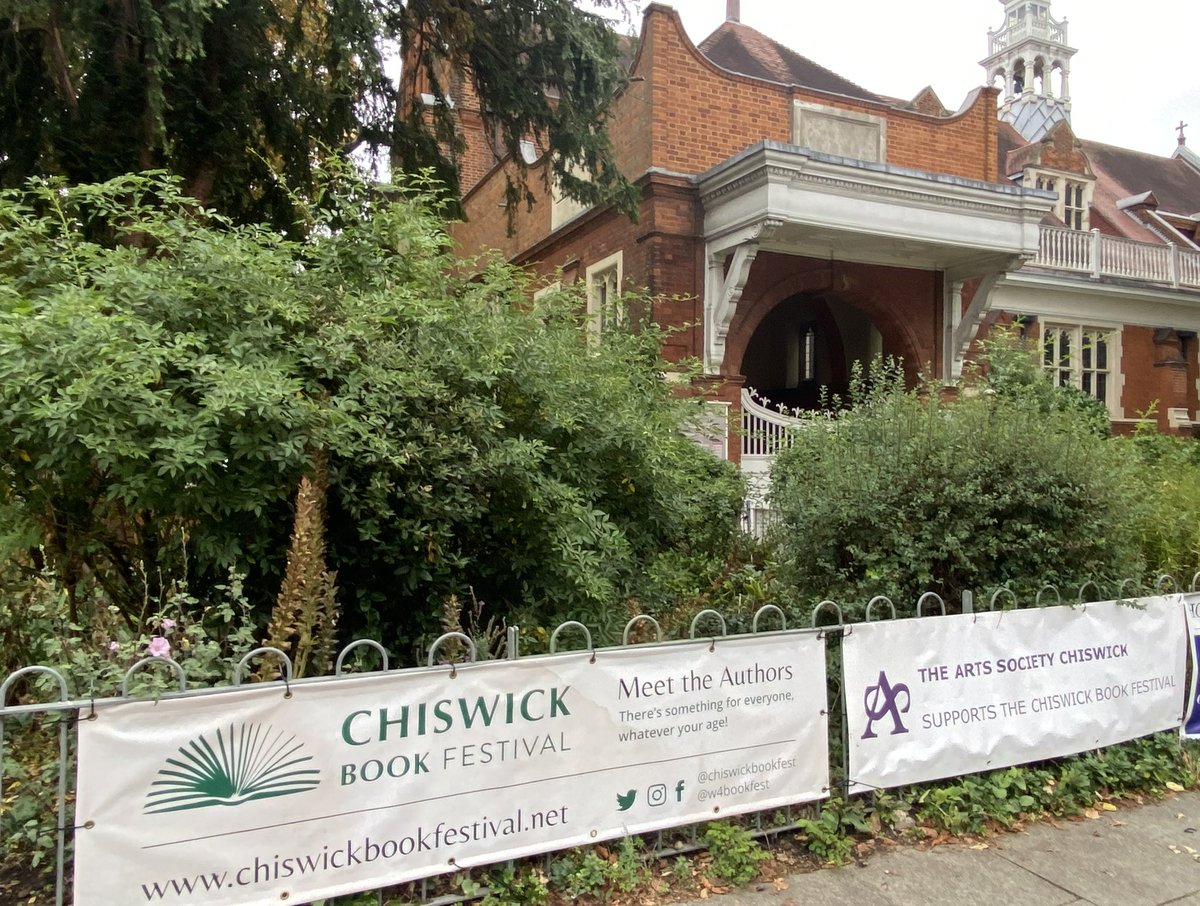 W4BookFest's tweet image. And the banners are going up outside @StMichaelsW4 ! Thanks to @HounslowHways for cutting the hedge and to sponsors @ArtsSocChiswick; Sam’s Kitchen, Turnham Green Terrace @samsriversideW6 ; and @UniWestLondon (with more to put up!) #books #Chiswick #W4
