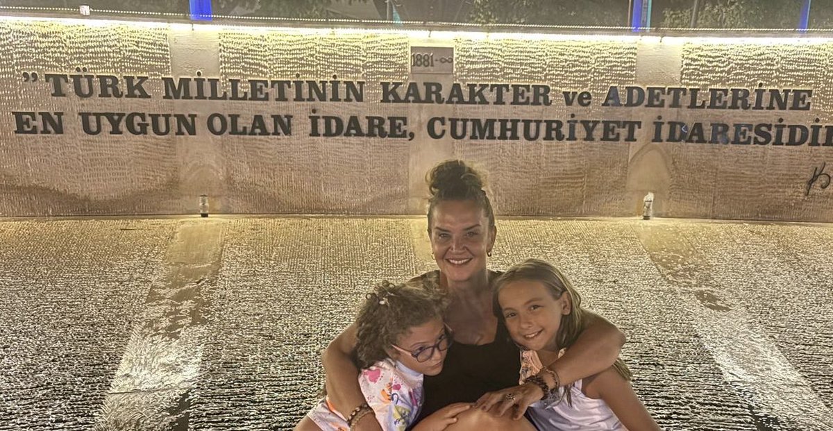 Fikri hür vicdanı hür yeni nesil Aden @ Elif Su <a href="/Birsenakmak11/">Birsen Çakmak</a>