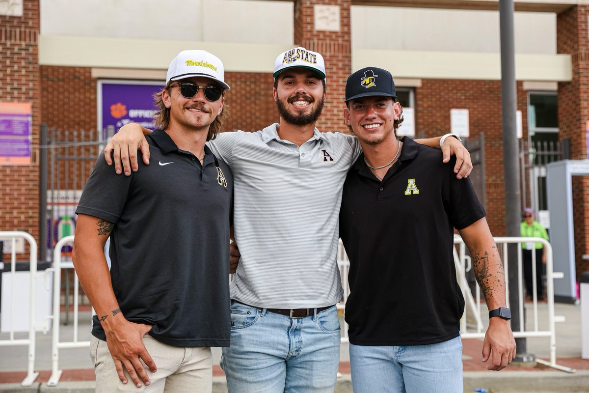 App State travels… 

Ready to bring it down in Clemson! 

#GoApp