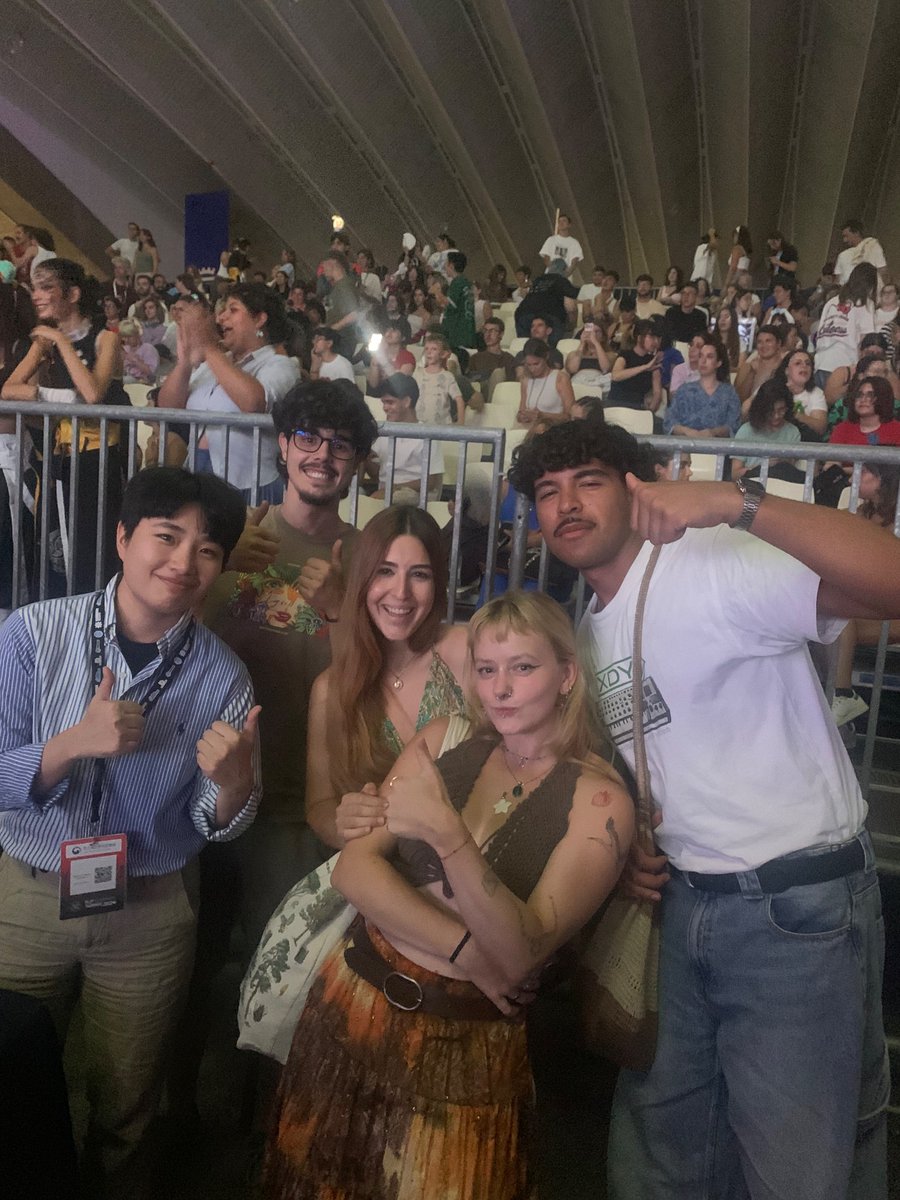 lexiflexi_'s tweet photo. @CCCspain @TLPTenerife MUCHÍSIMAS GRACIAS AL CENTRO CULTURAL COREANO POR ESTA PEDAZO DE NOCHE DE KPOP SON UNOS GRANDES AQUI UNA FOTO CON EL MEJOR JURADO POSIBLE MICHAS GRACIAS https://t.co/nQRlFGRpgH