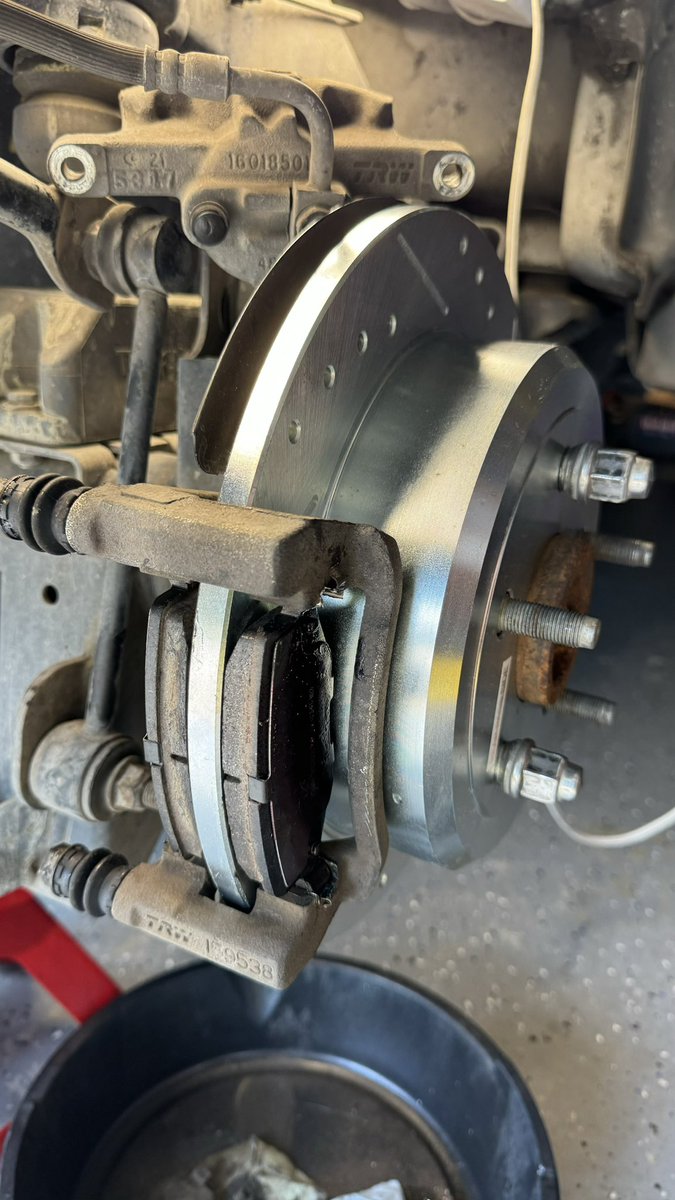 JohnsJeepGarage's tweet photo. 😡😡😡 I recovered from it, but man that can make you say some things.
#DangNabbit https://t.co/ZS4RluLO1P