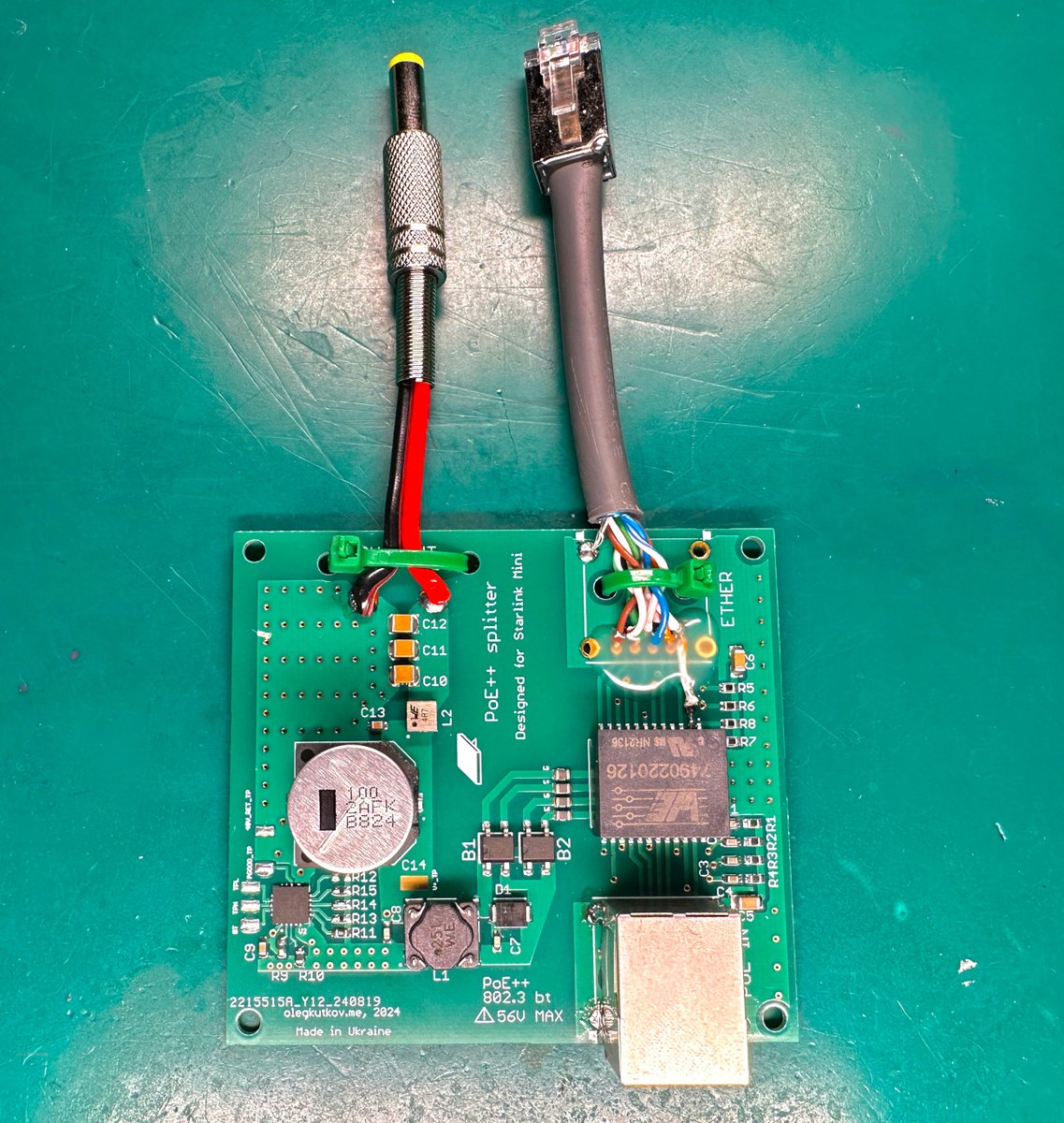 olegkutkov's tweet photo. Starlink Mini PoE mod (proto1).
This board allows to run the Starlink mini from any convenient PoE++ (802.3bt) switch or injector. Works like a charm.
I think I will make the next revisions smaller and optimized. https://t.co/GM5u6a1Fyo