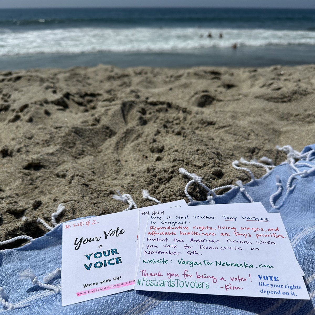 nwkjm's tweet photo. Perfect day to write #PostcardsToVoters https://t.co/zkdODE1pEQ