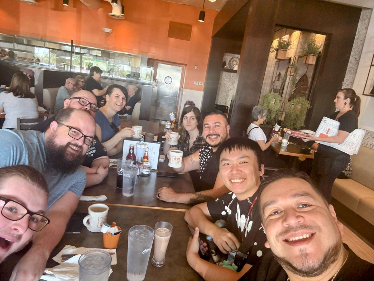 44Edward's tweet photo. Pre rcq breakfast https://t.co/dz2aoHh7ld