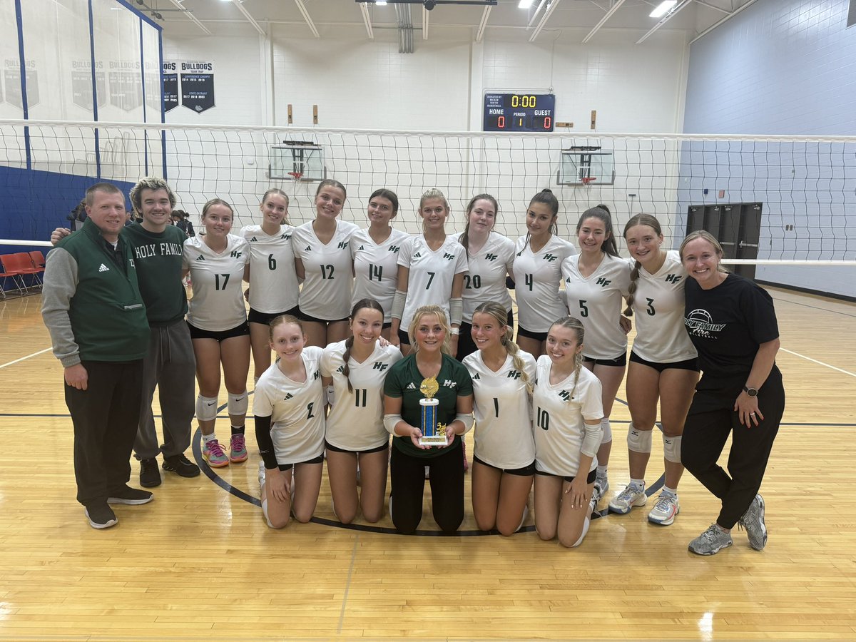 Holy Family Volleyball tweet media