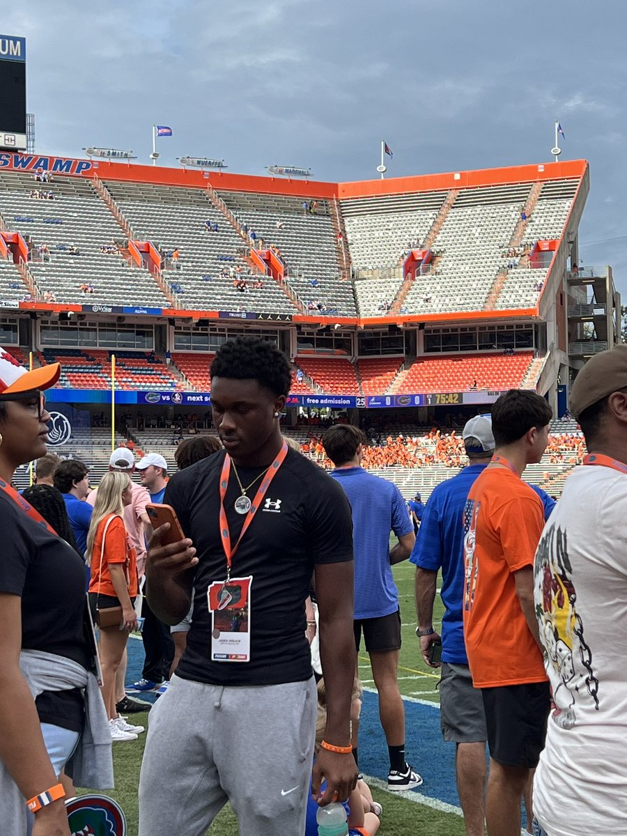 #Gators recruit WR <a href="/J2Upshaw/">Jaden “J5” UPSHAW</a> 

<a href="/InsideTheGators/">Inside the Gators</a>