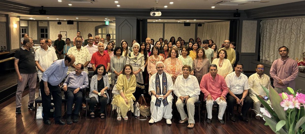 Rushivarji's tweet photo. Tulsi family Osaka. https://t.co/URRXqpP1aI