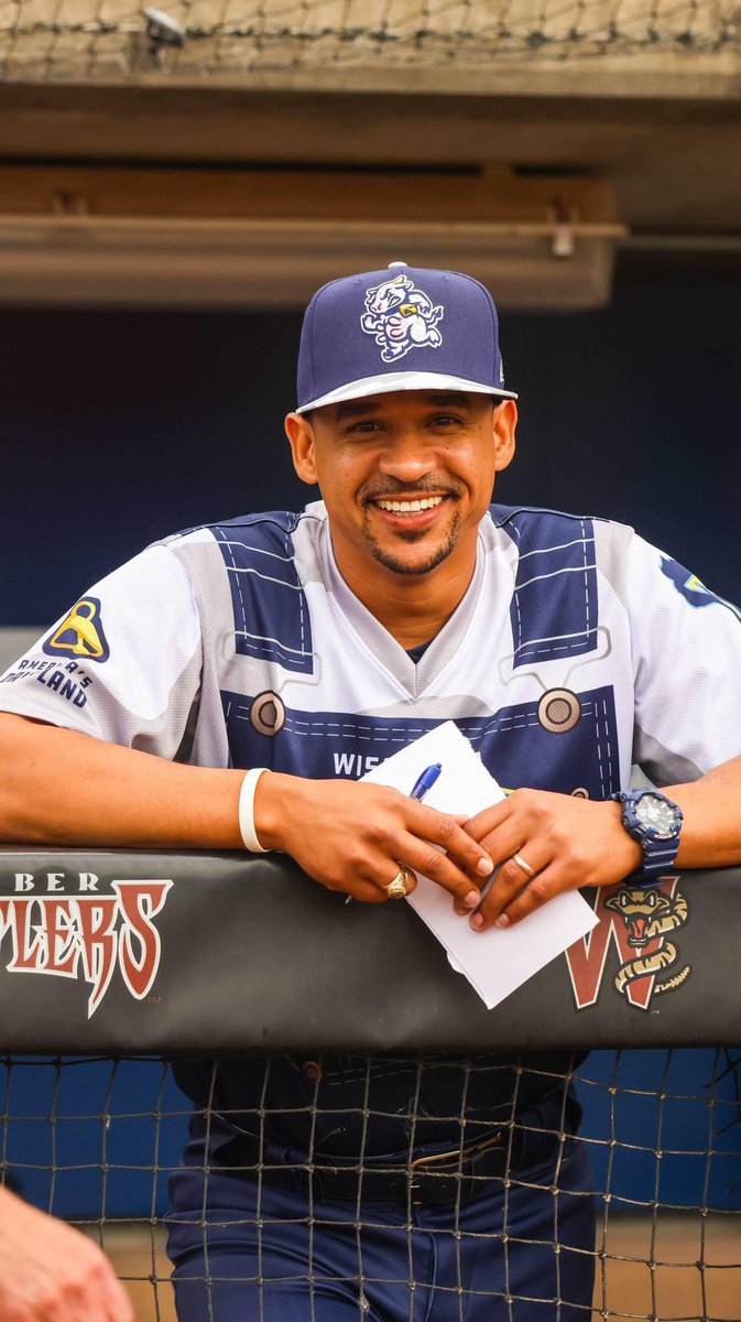 Wishing a Happy Birthday to the best manager in <a href="/MiLB/">Minor League Baseball</a>, <a href="/VictorEstevez08/">Lic. Victor Estevez Cruz</a>! 🥳

#tratnation
