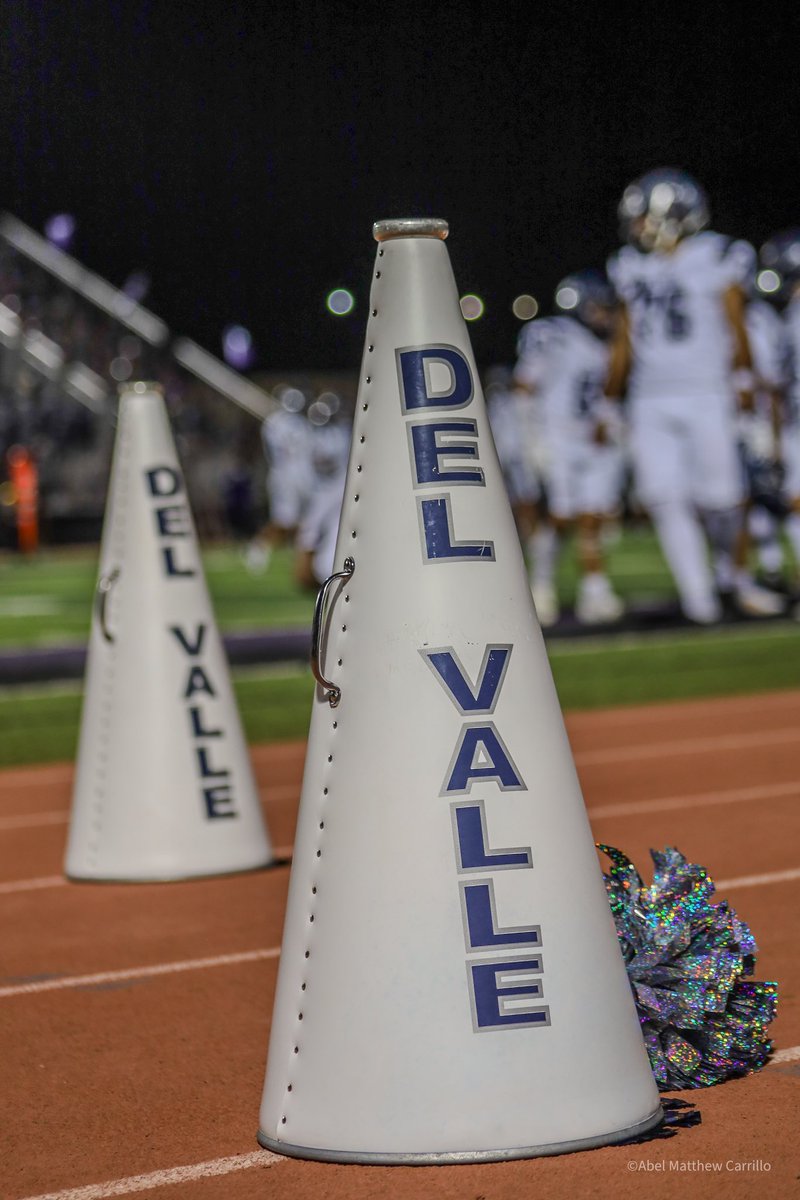 AbelMatthew_M's tweet photo. Del Valle 24 Franklin 14 #txhsfb #elpaso #Texas #FridayNightFootball https://t.co/xUuFFVjjCT