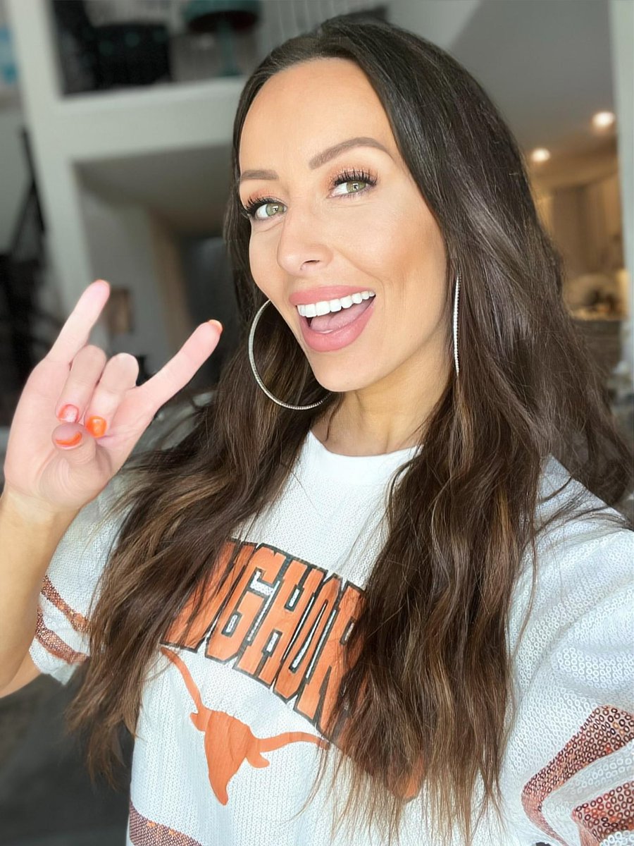 Sara Gonzales tweet media