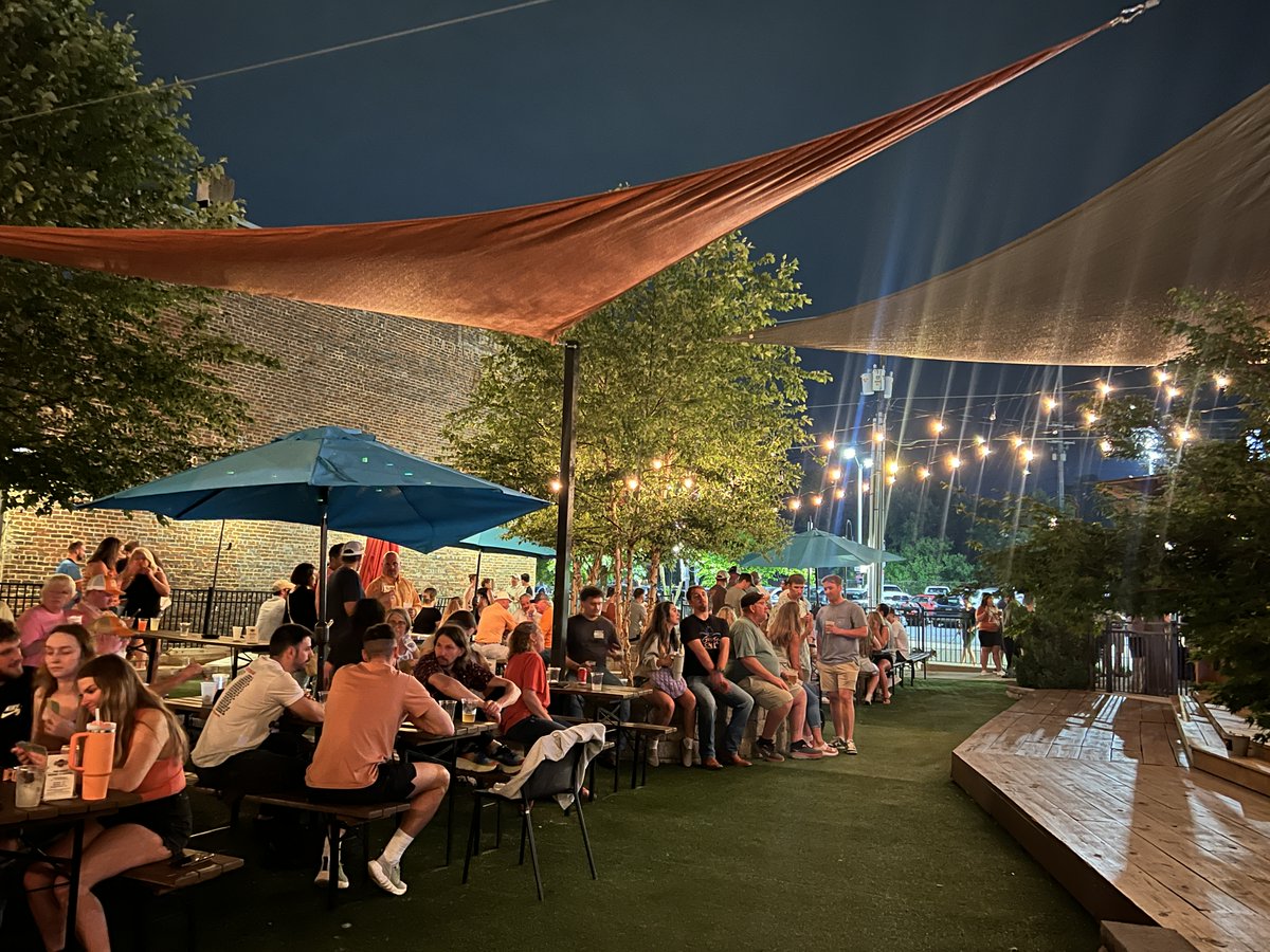 Nothing beats a summer night in #DowntownKnoxville! 

#MoBKnox #UTKnoxville 
#OldCityKnox #KnoxRocks #LoveDowntownKnox #Knoxville
