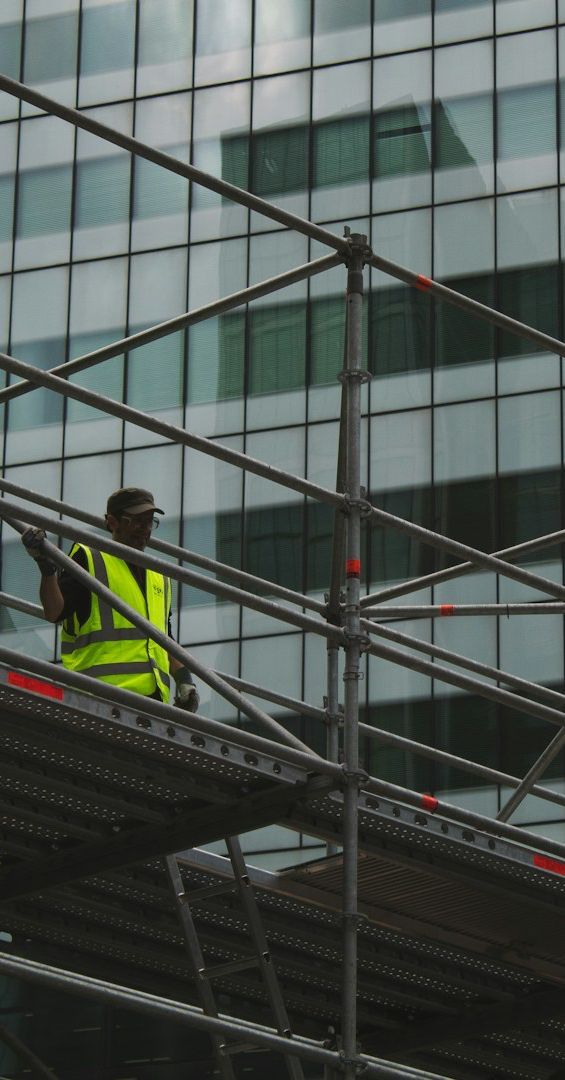 BuildwiseUK's tweet photo. Scaffolding is high risk

Dont make outsourcing work to the right freelancers high risk too.

Our pool of ID verified construction professionals hold Professional Indemnity Insurance and can work remotely, on site or both.

#estimating #surveyors #costconsultants #engineers #pqs https://t.co/slUookOqPw