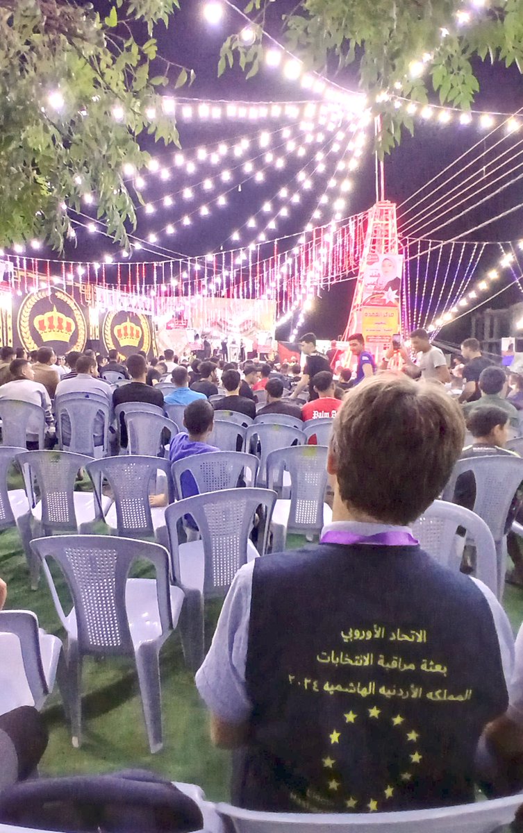 EUeomJordan2024's tweet photo. EU observers deployed in #Jordan are observing the last campaign rallies before the parliamentary elections, scheduled for 10 September.
These photos were taken in  Mafraq and Irbid. https://t.co/4NW9yc6uv3