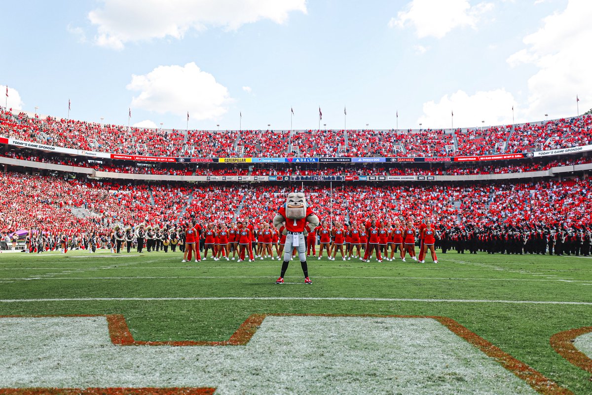 Game Time 𝑩𝒆𝒕𝒘𝒆𝒆𝒏 𝒕𝒉𝒆 𝑯𝒆𝒅𝒈𝒆𝒔

#GoDawgs