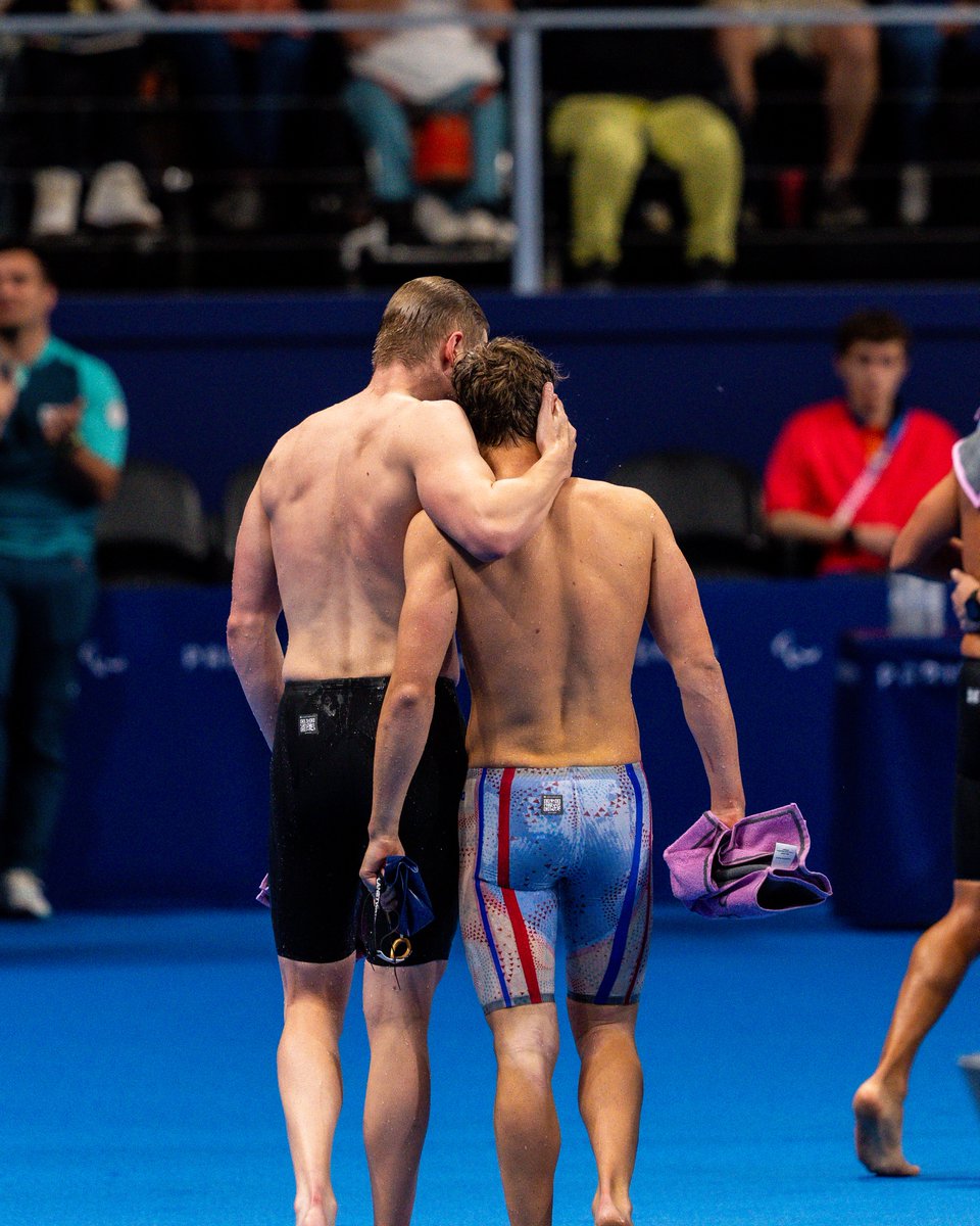 Paris2024's tweet photo. Sèche tes larmes champion, on est fier de toi.
Après sa médaille de bronze sur le 400m nage libre S13, Kylian Portal prend la 4ème place sur le 100m papillon S12 🇫🇷🔥
-
Dry your tears, champion; we’re proud of you.
After winning a bronze medal in the 400m freestyle S13, Kylian Portal finished 4th in the 100m butterfly S12 🇫🇷🔥

📸 #Paris2024