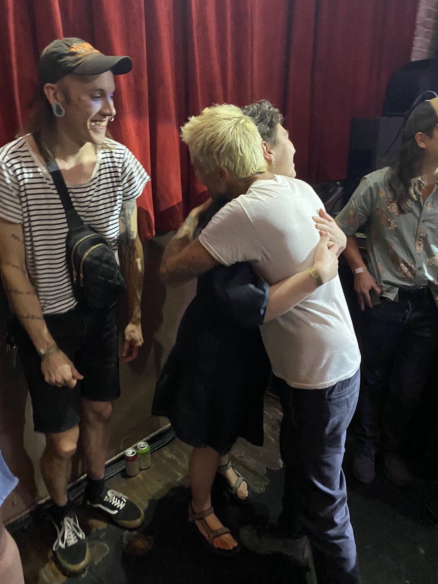 thank you for an amazing night <a href="/AnthonyGreen/">anthony green (he/him)</a> , always so good to see you ❤️🤘🦦