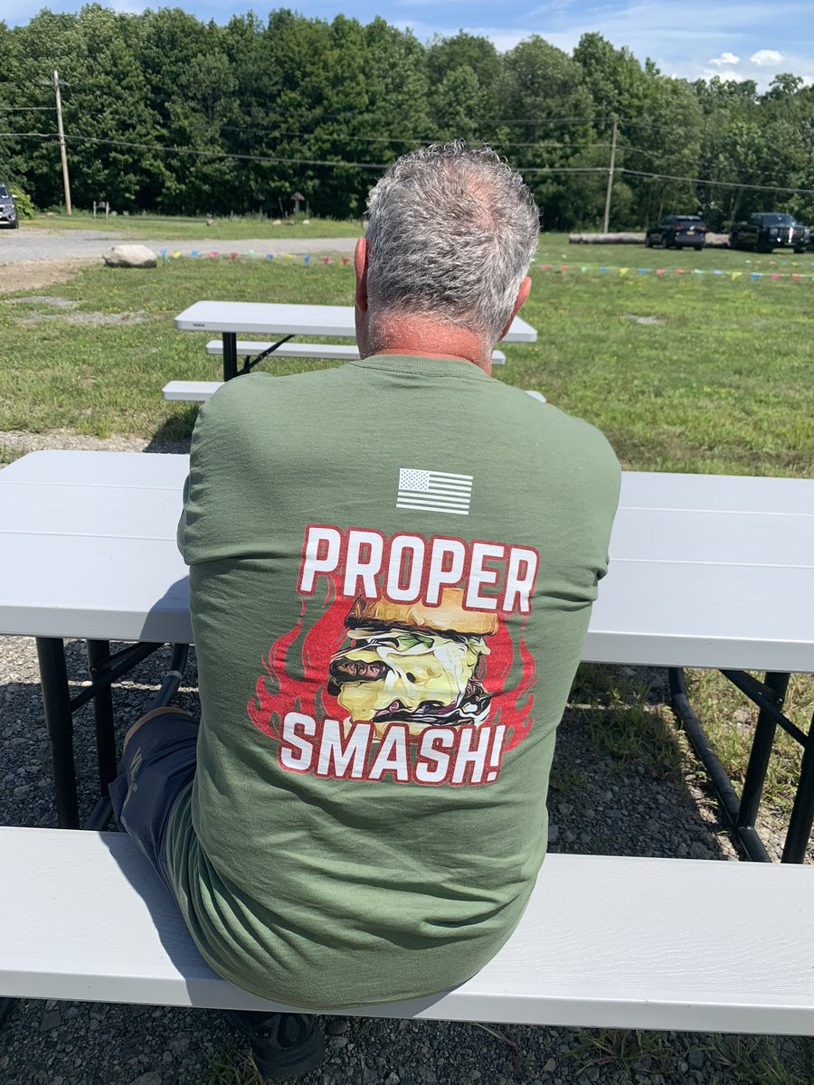 ProperSmash_'s tweet photo. Are you a veteran or current member of the military? If so, did you know every burger you order is ALWAYS $2 off?  Thank you for your service! 👍🇺🇸🍔

Also, buy this Wounded Warrior Project edition shirt and 100% of our cut is donated to the @wwp - link in bio
#thankyouveterans https://t.co/zWtU5nQjwH
