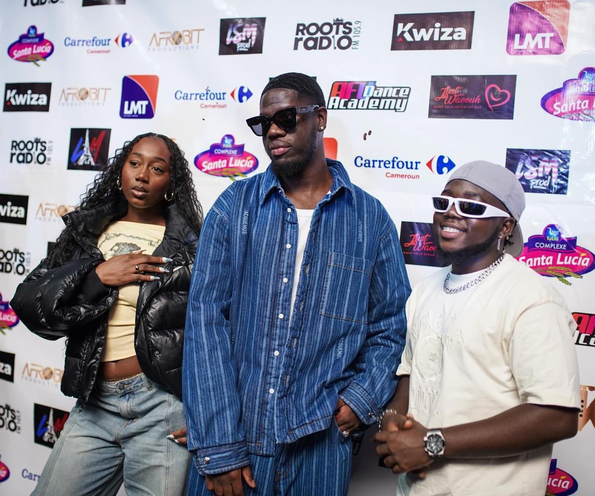 C’est à un #Franglish à son prime que le public de Yaoundé aura droit ce soir. Et cette date est loin d’être anodine, elle est même historique !

Après avoir rempli Bercy le 13 Février dernier, salle où il se produira à nouveau pour une double date en Avril 2025, Glish’ va