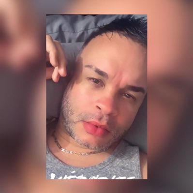 Grabii21's tweet photo. #NuevaFotoDePerfil https://t.co/RhJcEckn1B