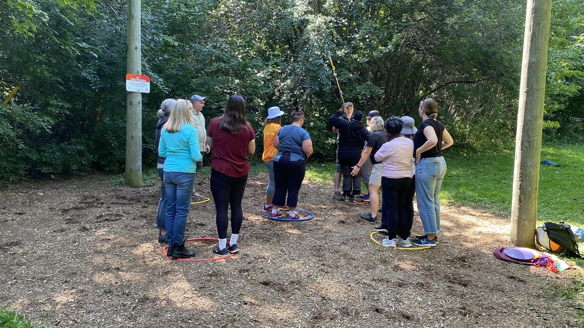 D Hawker-Budlovsky tweet media