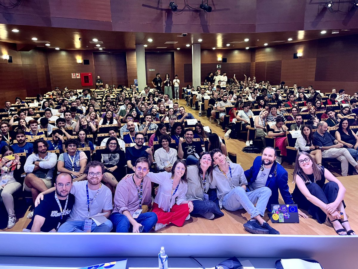 No voy a llorar... Bueno si 🥲

Gracias a toda la Comisión Permanente saliente, gracias por vuestro trabajo y compromiso.

Nos seguiremos viendo defendiendo los derechos de las personas jovenes.

Os echaremos de menos 💛💛💛
#SomosCJE #AGOXXV