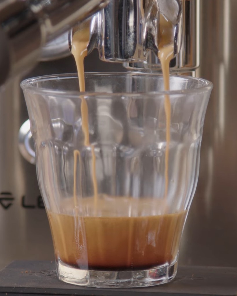 ukcoffeeblog's tweet image. It’s that time of year where pumpkin spiced lattes are on the rise again… underrated or overrated? What do you think? 😉🎃

#pumpkinspice #pumpkinspicelatte #coffee #coffeelovers #homebarista