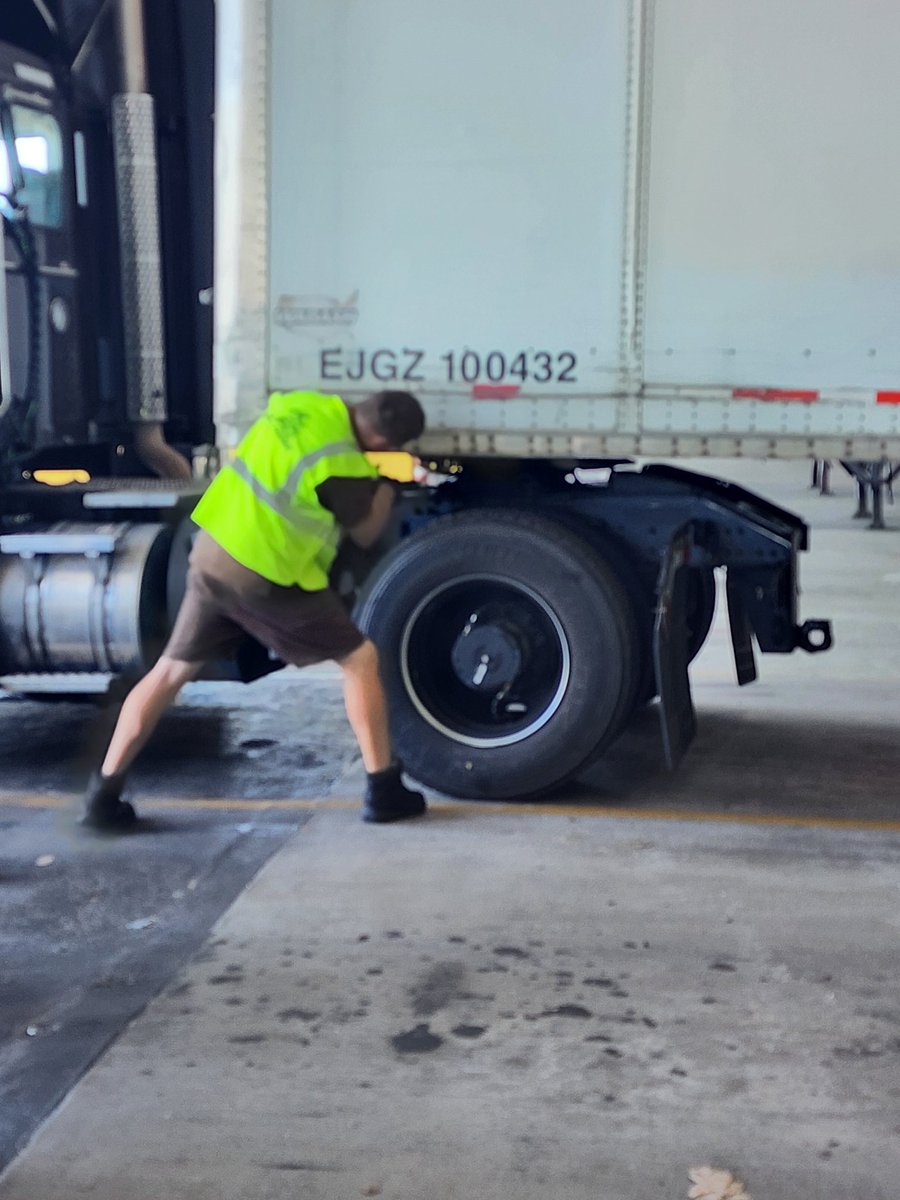 Bell (@bellfeedersocal) on Twitter photo September Driver Injury Initiative. In feeder, Push/Pull injuries can be associated with the improper use of the equipment such as during the release of the King Pin.
<a href="/GardenaFeeder/">Gardena.feeder.safety</a> <a href="/jcingenuik/">Jerry Chacon “JC”</a> <a href="/SfecaFeederSfty/">San Fernando</a> @superclaudiav <a href="/jt_ups/">Jose Torres</a> <a href="/ArturoM82410239/">Arturo Martinez</a> September Driver Injury Initiative. In feeder, Push/Pull injuries can be associated with the improper use of the equipment such as during the release of the King Pin.
<a href="/GardenaFeeder/">Gardena.feeder.safety</a> <a href="/jcingenuik/">Jerry Chacon “JC”</a> <a href="/SfecaFeederSfty/">San Fernando</a> @superclaudiav <a href="/jt_ups/">Jose Torres</a> <a href="/ArturoM82410239/">Arturo Martinez</a>