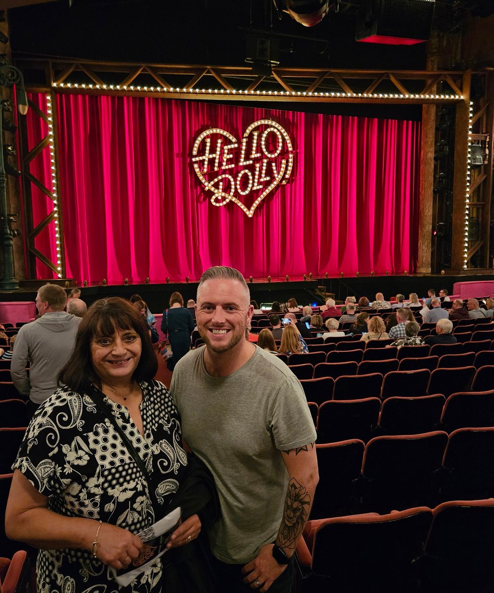 Chris Errington-Barnes (@c_b1984) on Twitter photo Another wonderful trip to <a href="/LondonPalladium/">The London Palladium</a> to see <a href="/hellodollyLDN/">HELLO, DOLLY!</a>, an absolutely amazing cast! Pleased we got to see this production one more time. ⭐️⭐️⭐️⭐️⭐️ <a href="/deb1711/">Daniel Errington-Barnes</a> ❤️🎭 Another wonderful trip to <a href="/LondonPalladium/">The London Palladium</a> to see <a href="/hellodollyLDN/">HELLO, DOLLY!</a>, an absolutely amazing cast! Pleased we got to see this production one more time. ⭐️⭐️⭐️⭐️⭐️ <a href="/deb1711/">Daniel Errington-Barnes</a> ❤️🎭