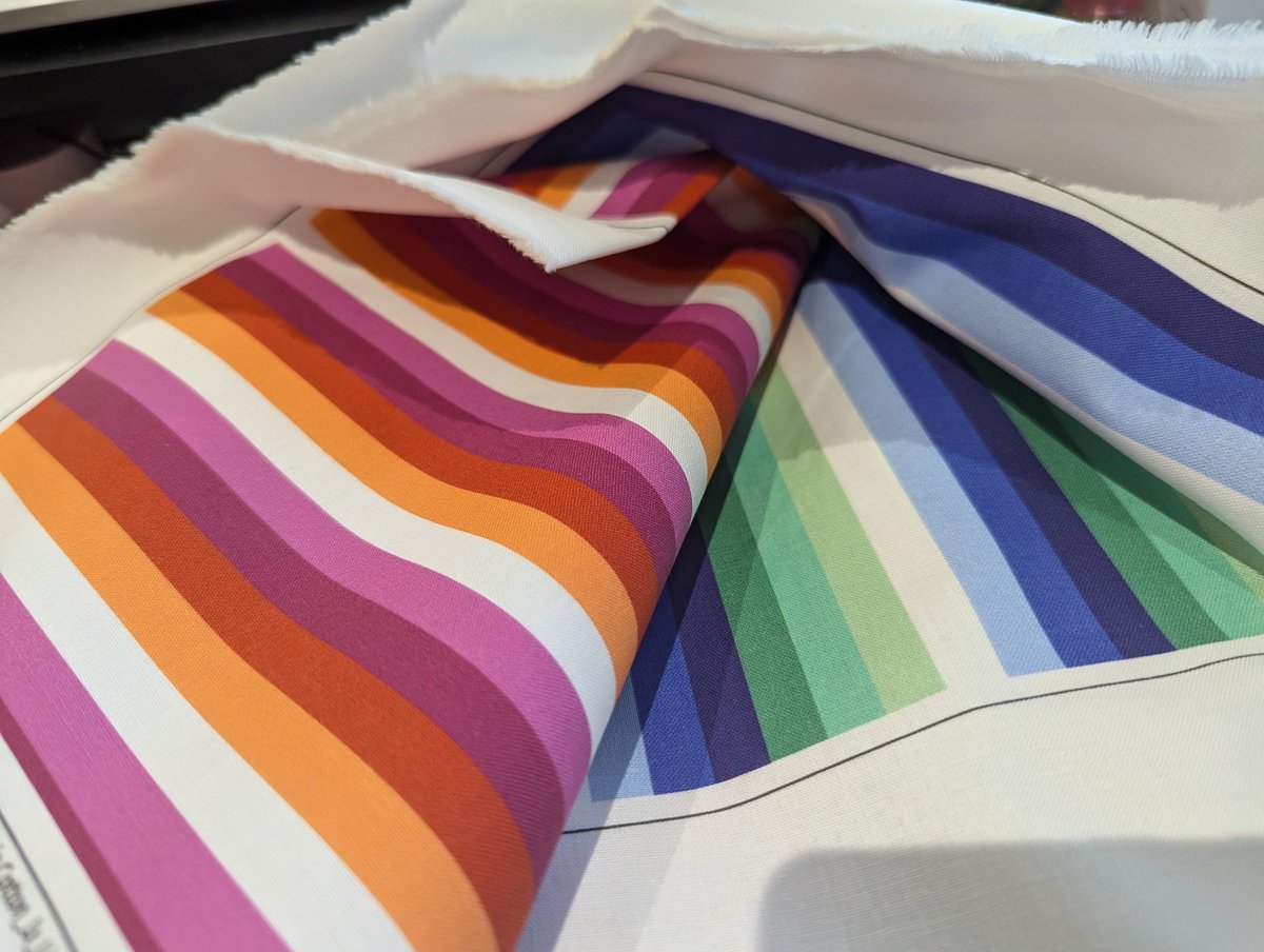 JennyWrenCreate's tweet photo. New fabric alert! 

 #HandmadeUK #WelshHandmade #WelshBusiness #CardiffPride #QueerBats #QueerSharks #QueerFrogs #LesbianPride #GayMensPride https://t.co/nCszFxnyVp