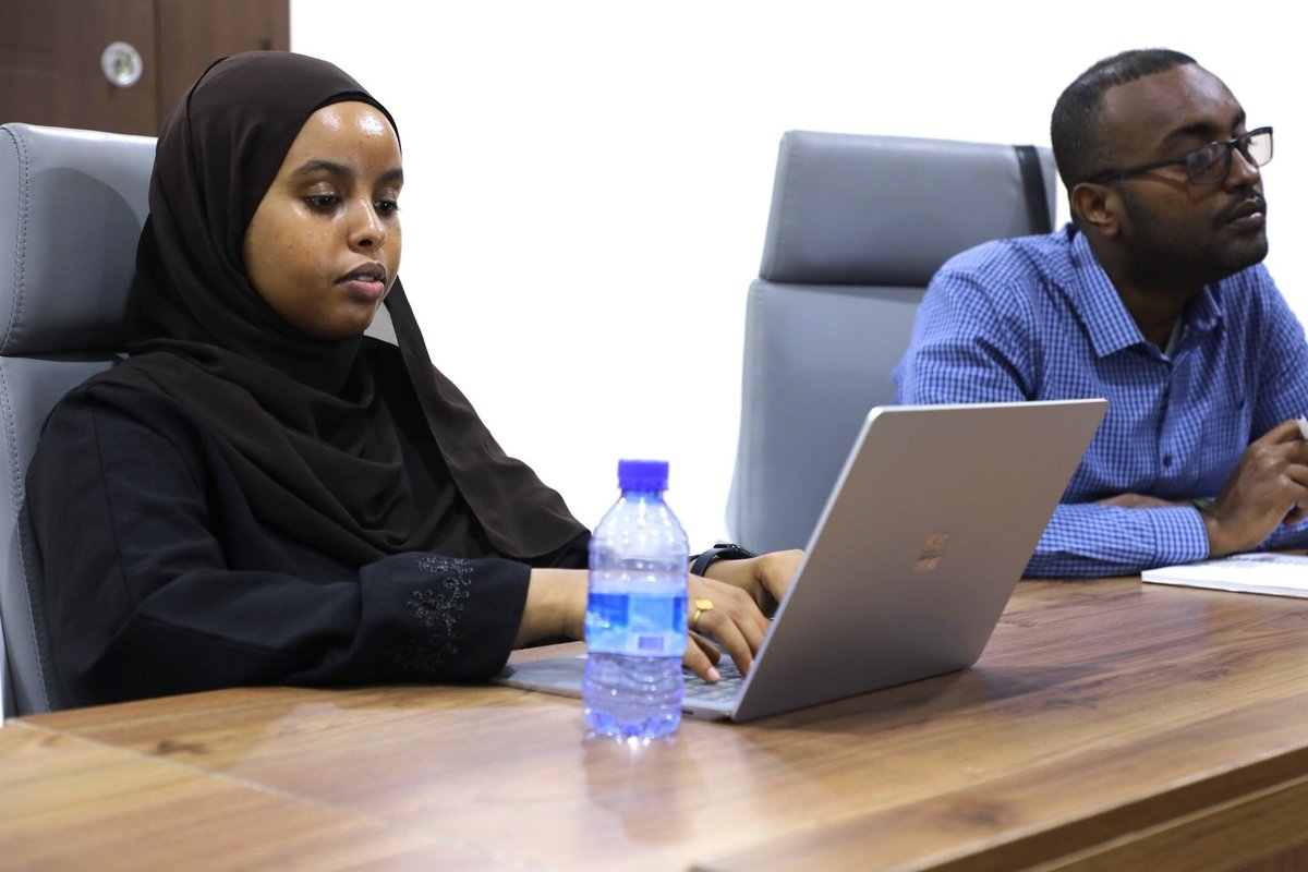 SODMA Somalia (@sodma_somalia) on Twitter photo Commissioner <a href="/MahamuudMoallim/">Mahamuud Moallim</a> met with Mohamed Abdullahi, the head of <a href="/AlightHoA/">Alight Horn of Africa</a>. They engaged in constructive discussions on various important issues and committed to enhancing collaboration and bolstering advocacy initiatives for the vulnerable Somali community. #SoDMA Commissioner <a href="/MahamuudMoallim/">Mahamuud Moallim</a> met with Mohamed Abdullahi, the head of <a href="/AlightHoA/">Alight Horn of Africa</a>. They engaged in constructive discussions on various important issues and committed to enhancing collaboration and bolstering advocacy initiatives for the vulnerable Somali community. #SoDMA