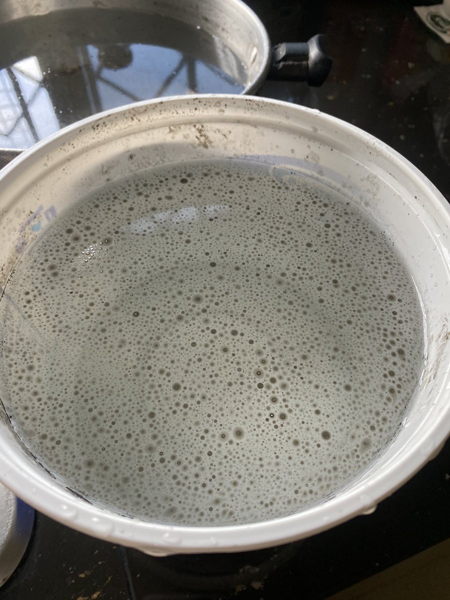 ShamelyB25's tweet photo. @IDAANinforma hasta cuándo con las irregularidades!?!!!??? Nunca hay servicio fluido de agua y ahora cuando llega, está saliendo llena de aceite o gasolina!!!  @TReporta @tvnnoticias @Stefanypenalba @prensacom https://t.co/YqQfsEPfC1