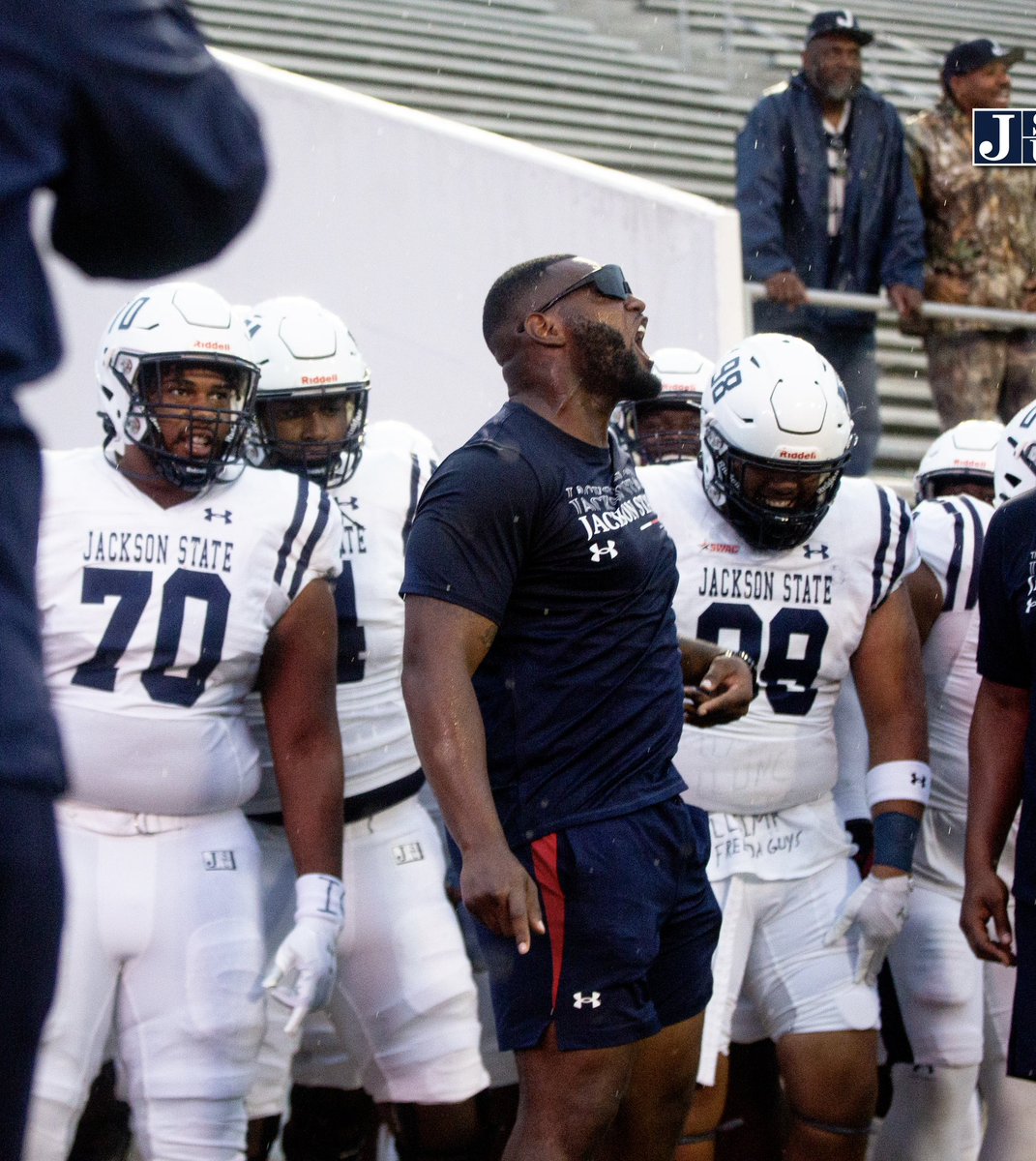 TheeCoachJavancyJones tweet media